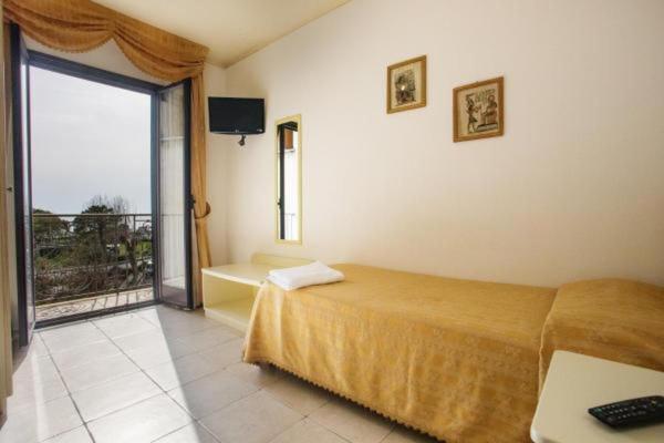 Bed and Breakfast Oz House à Scalea Extérieur photo